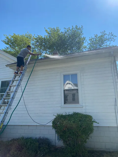 Miches Services LLC