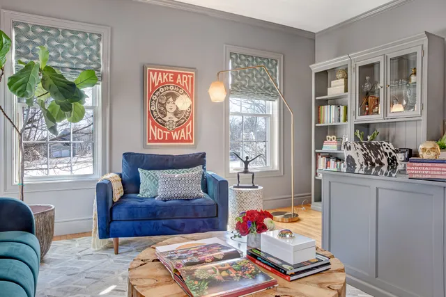 Glamorous Den