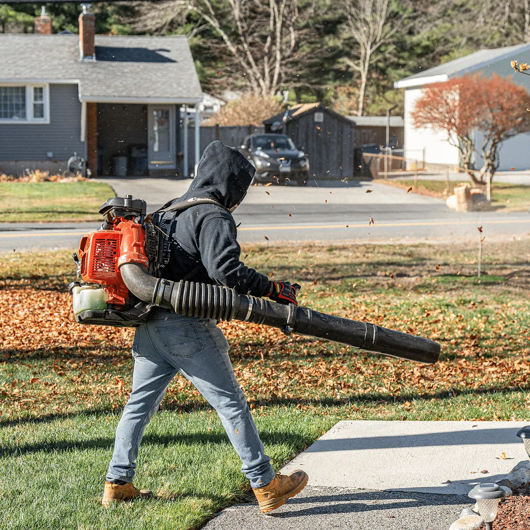 work photo from russelllawnandlandscaping.com