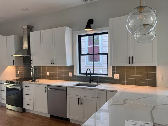 Lion Construction & Remodeling LLP work photo
