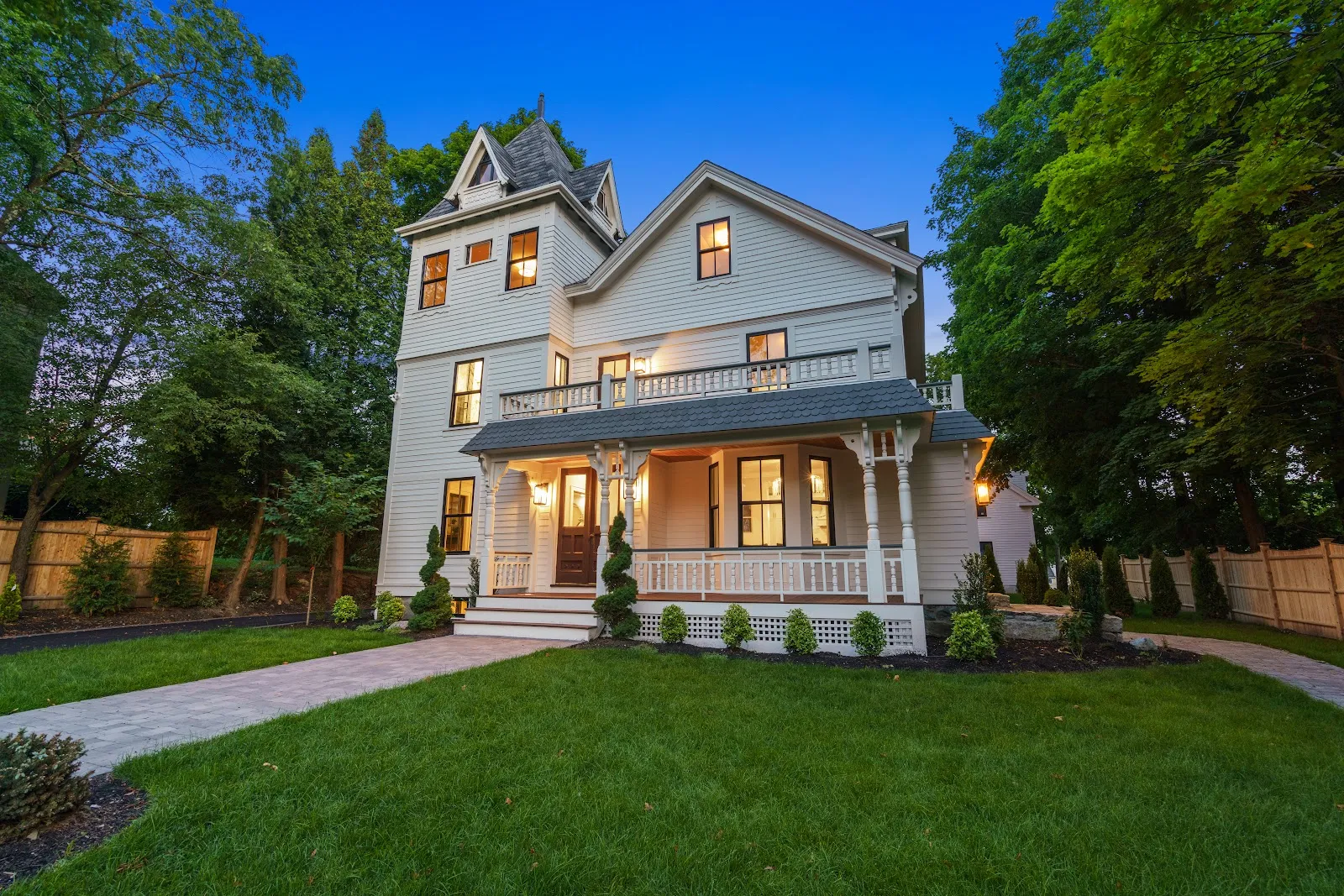 Ricardo Rodriguez & Associates | Boston, MA Real Estate