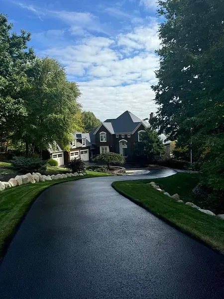 Truseal Sealcoating & Asphalt Repair work photo