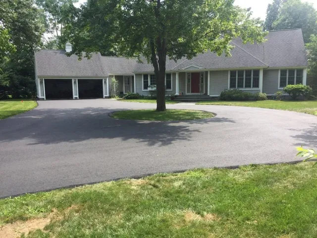 Residential asphalt paving service