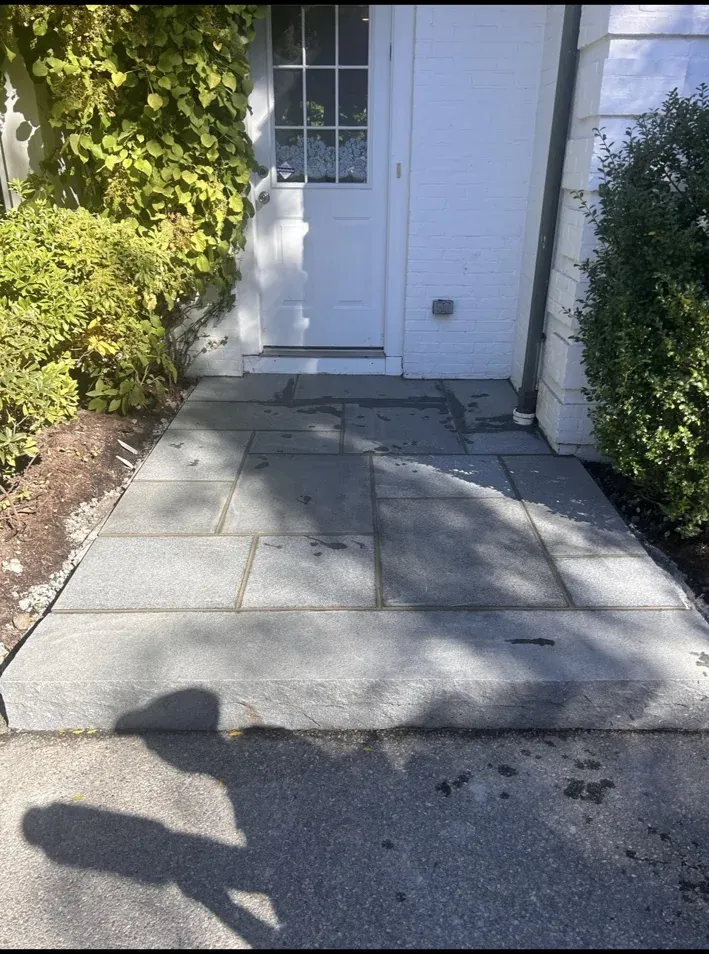 bluestone entry landing hardscape