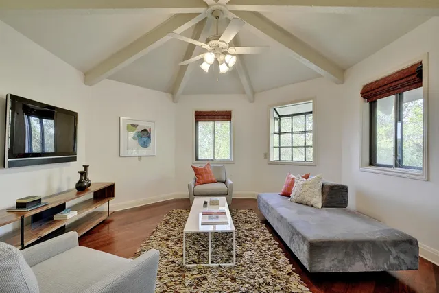 work photo from blhardwoodfloors.com