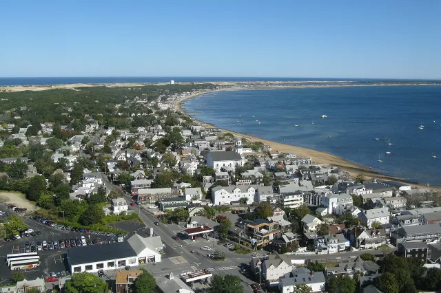 View_of_Provincetown_from_Pilgrim_Monument_looking_east,_MA.jpg
