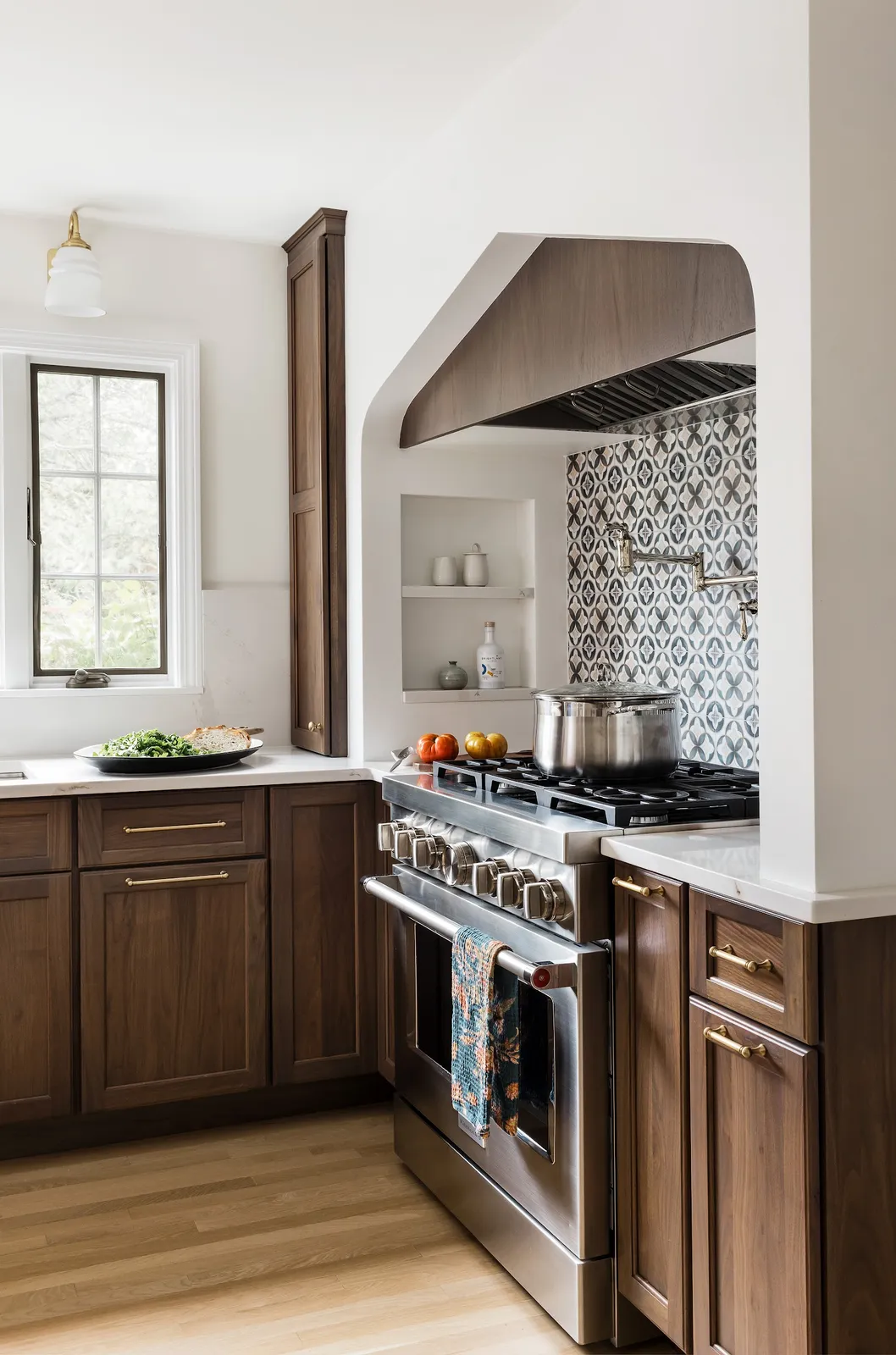 OUR HOUSE design+build-Lynn Showroom