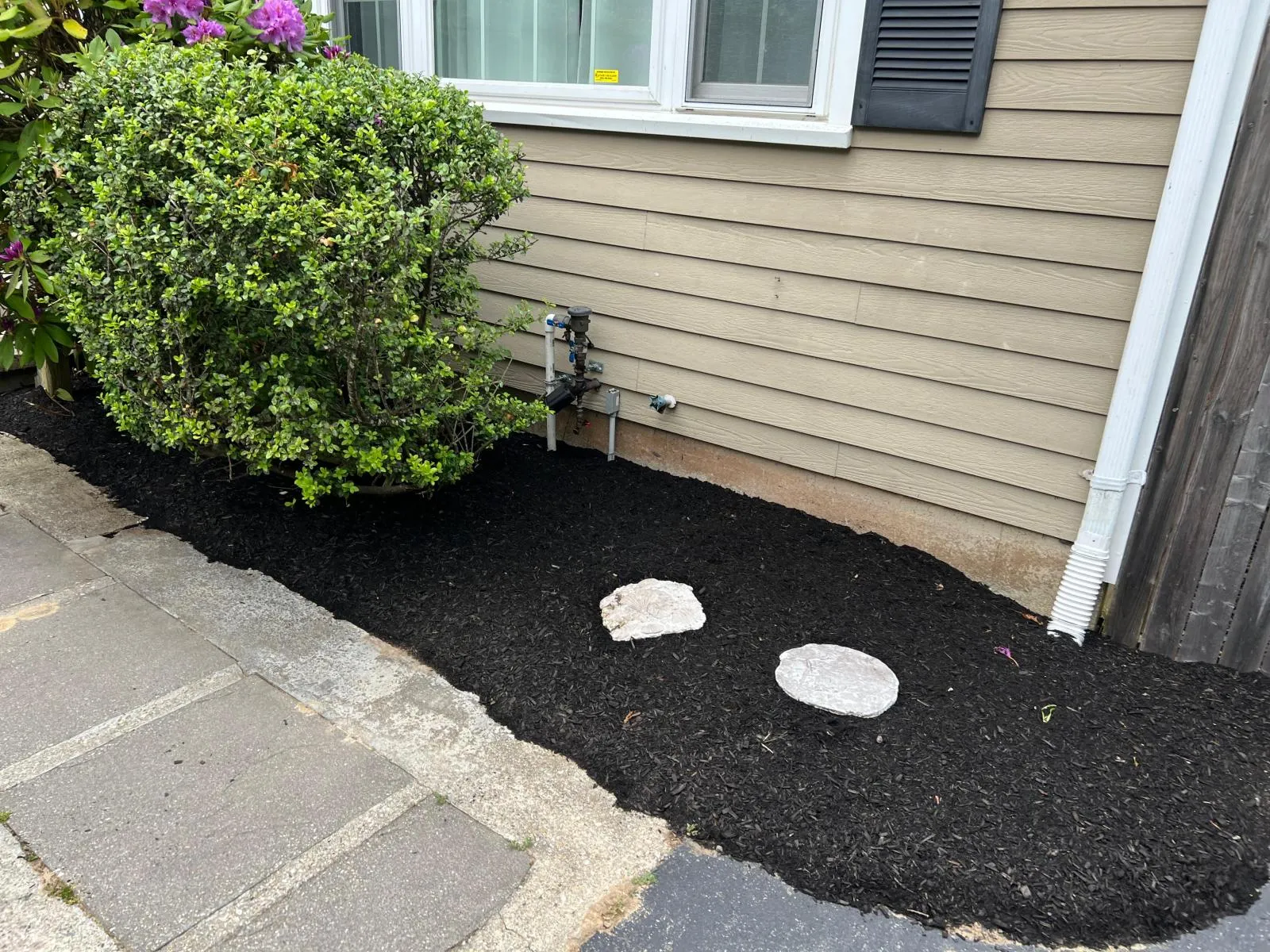 work photo from perfectservicelandscaping.com