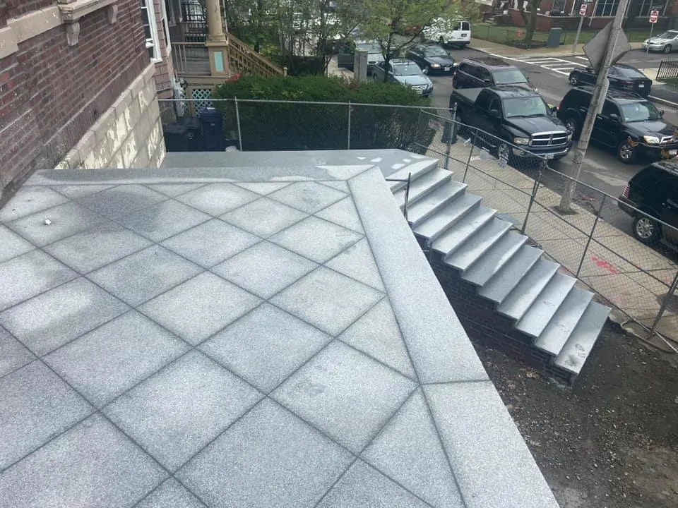 work photo from lunaspaintingconstruction.com
