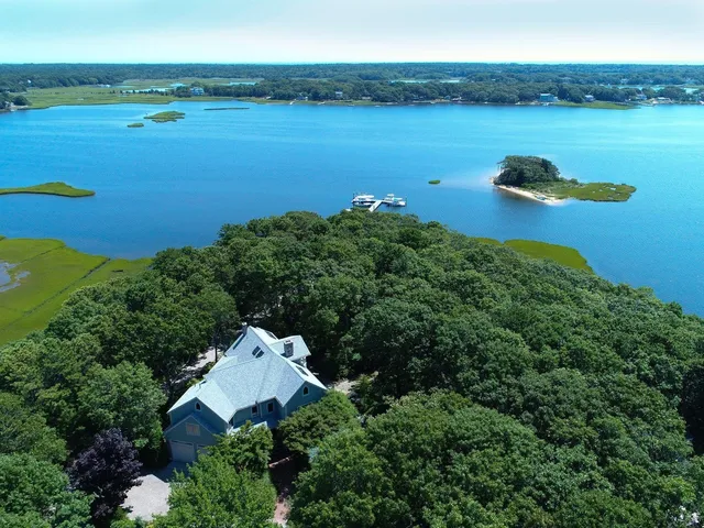 Barbara Lunn, Cape Cod Realtor work photo