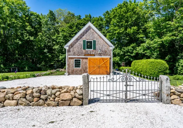 Fieldstone custom garage barn whitcomb building