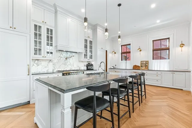 Artisan Homes & Renovations Inc