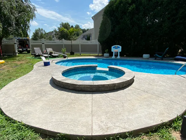 Platinum pools work photo