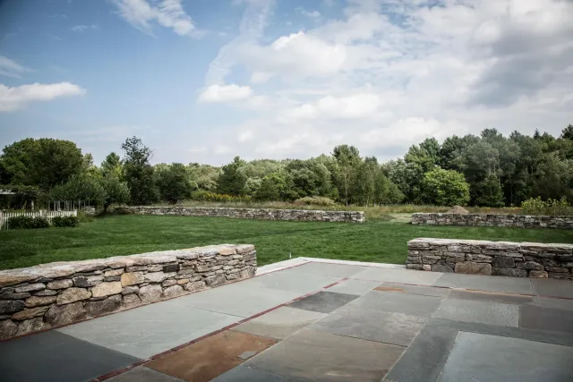 John de Lellis Gardens 815.jpg