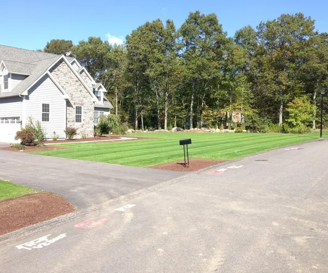 work photo from dynamiclandscaperi.com