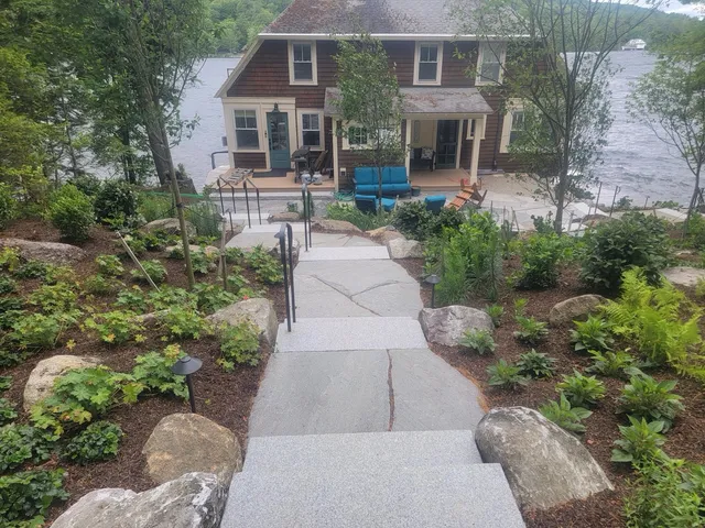 Lakefront Cottage after Tyler Lawn Care work