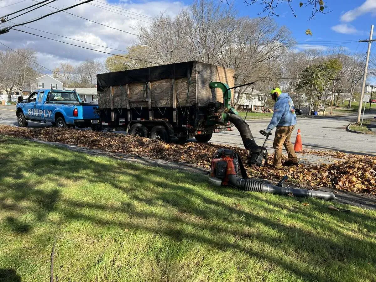 work photo from simplylawncareservices.com