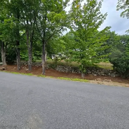 work photo from metrolandscapingnh.com