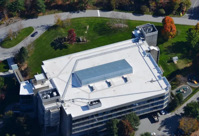work photo from amroofing.net