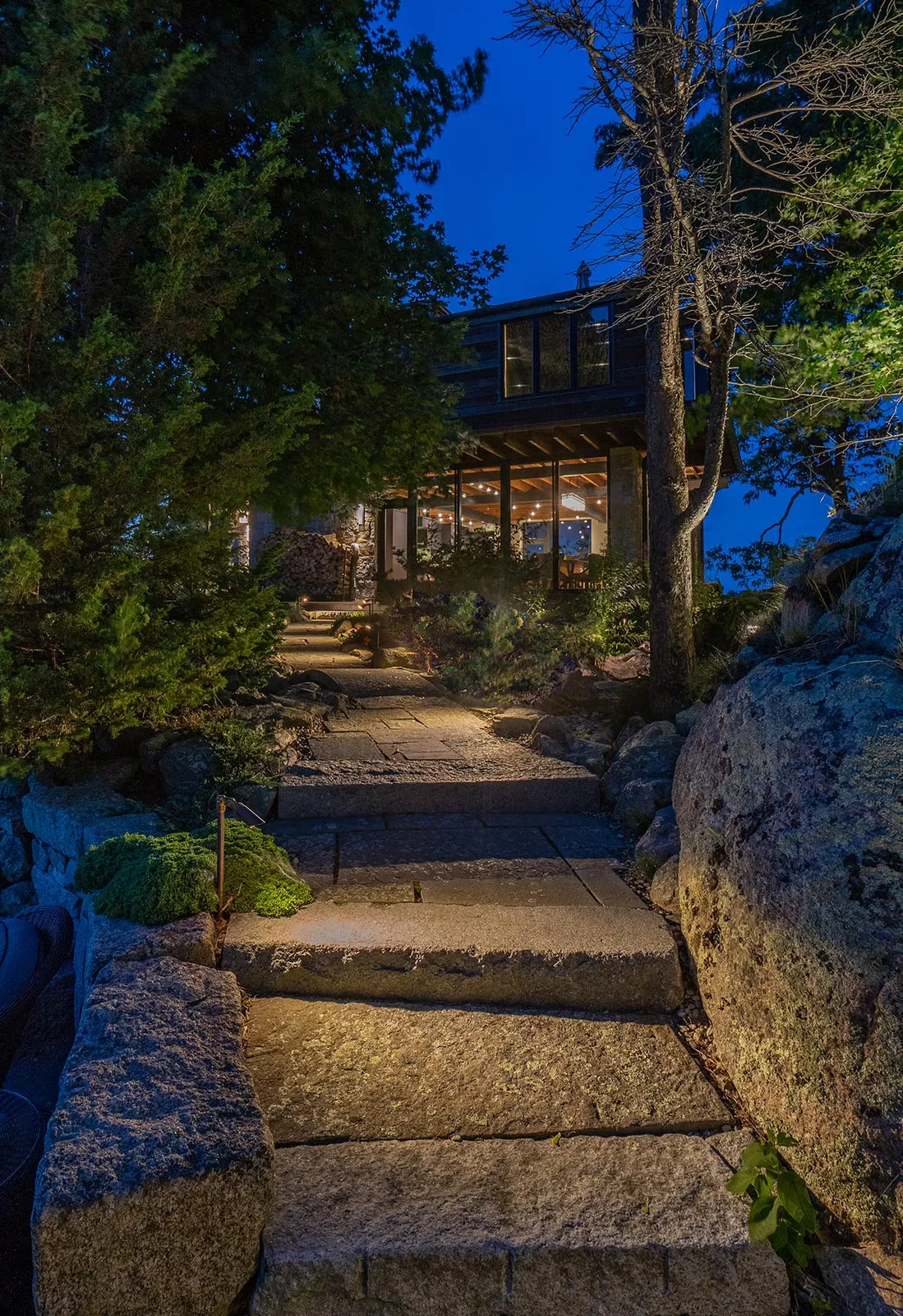 work photo from northernoutdoorlighting.com