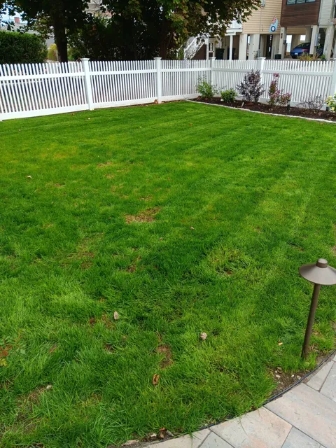 work photo from landscaping-green.com