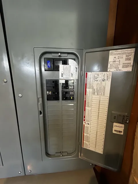 work photo from franciscopaulinoelectrician.com