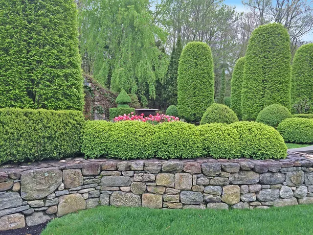 work photo from gregorylandscapes.com