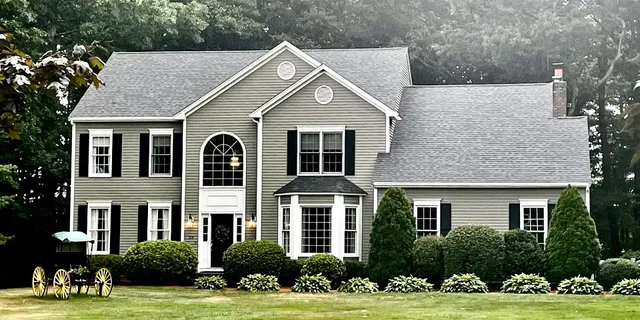 Completed roof on a colonial home