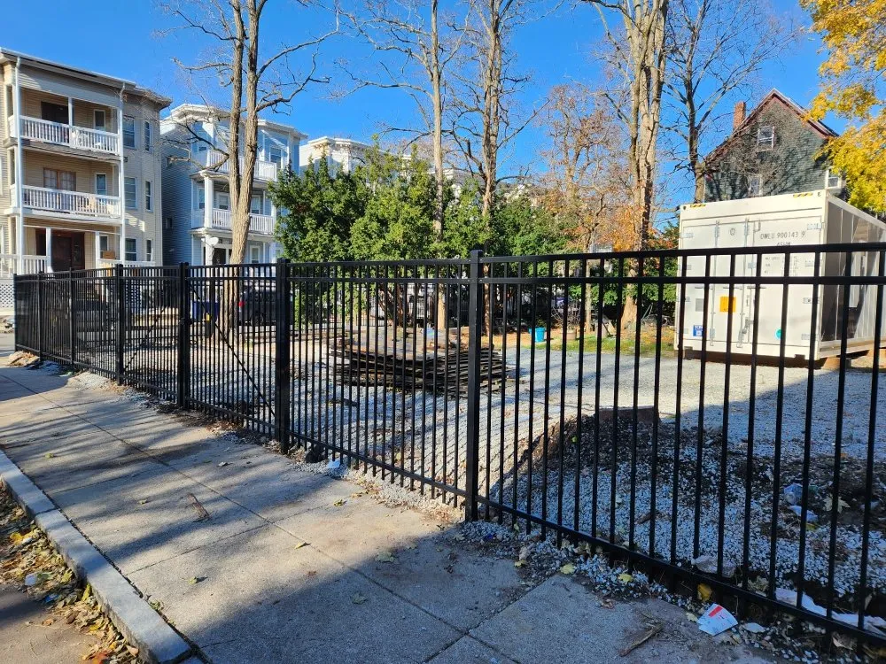 work photo from kennygfenceandrailings.com