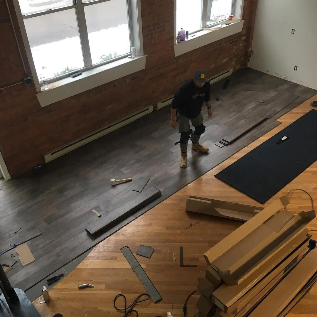 New England Carpet and Flooring LLC