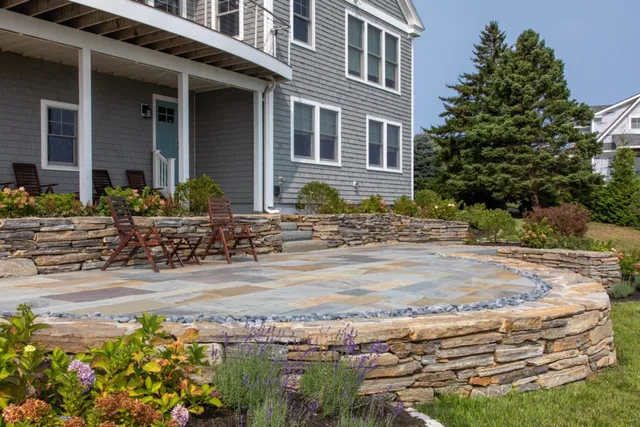 work photo from williecandsonslandscaping.com