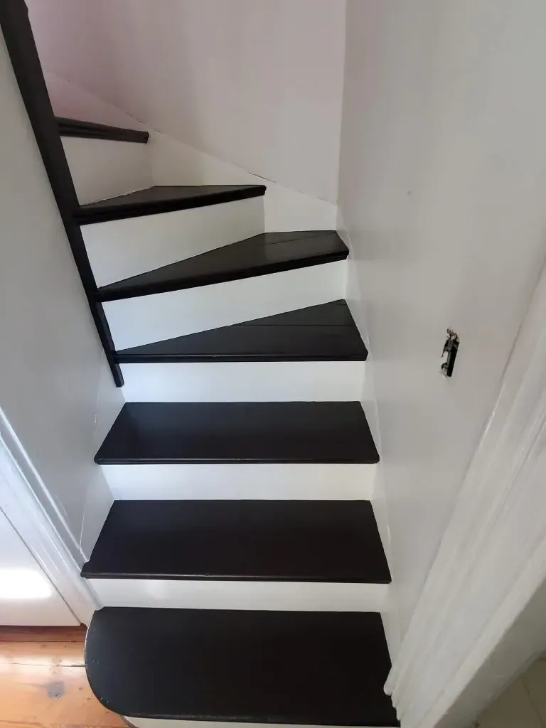 work photo from suetampaintingandfinishes.com