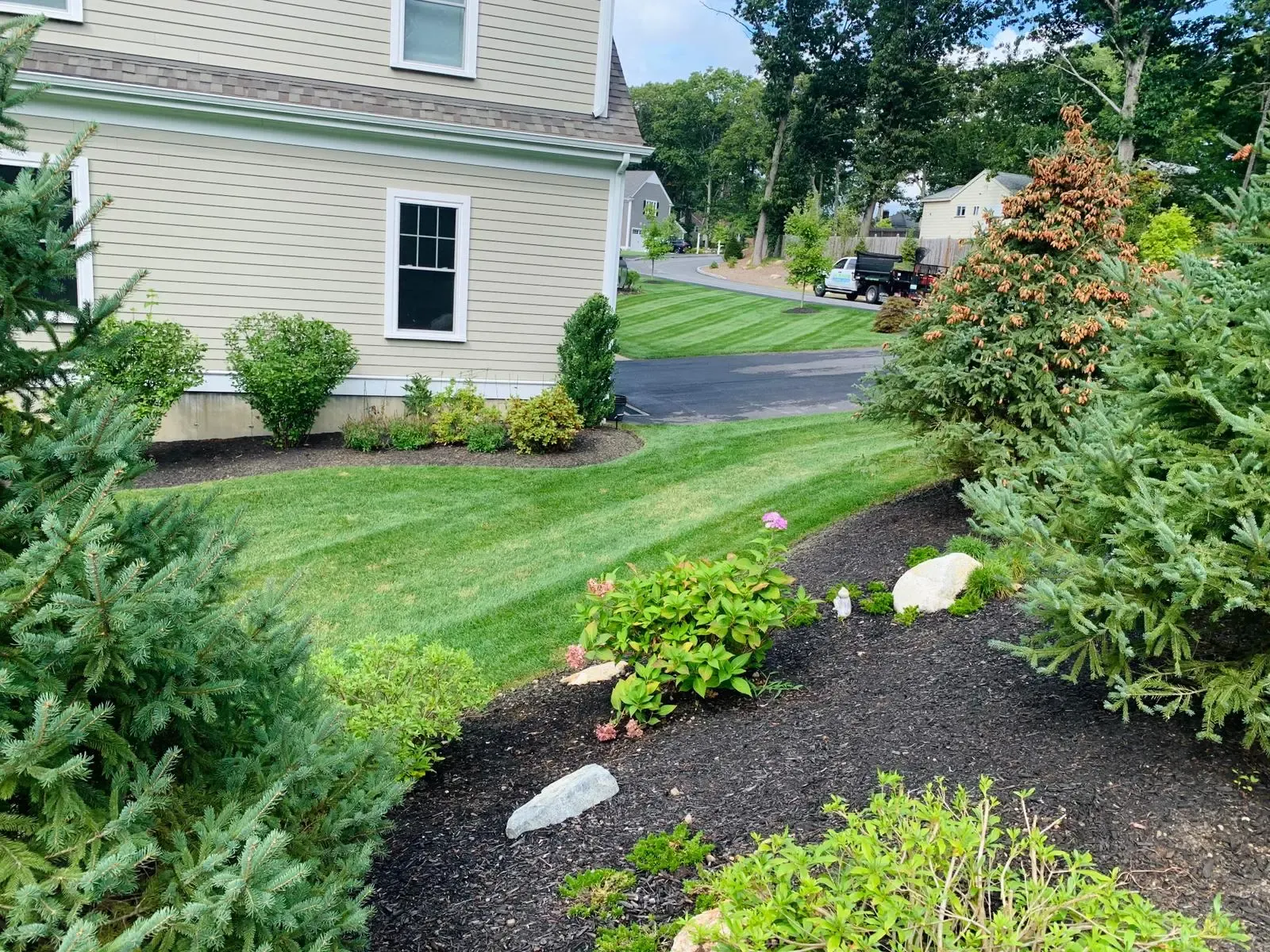 work photo from juniorlandscapingbedford.com