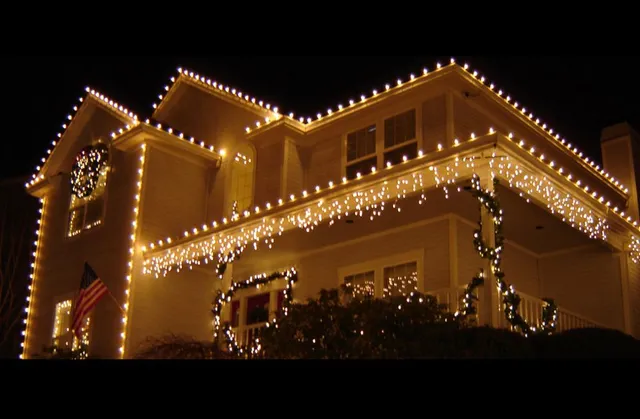 work photo from elitechristmaslights.com