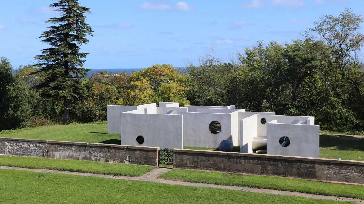 As part of the Trustees of the Reservations’ Art & the Landscape project, ‘Tunnel Teller’ by Alicja Kwade is an interactive sculpture at Castle Hill on the Crane Estate in Ipswich.