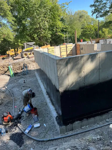 work photo from redwoodconstructionri.com