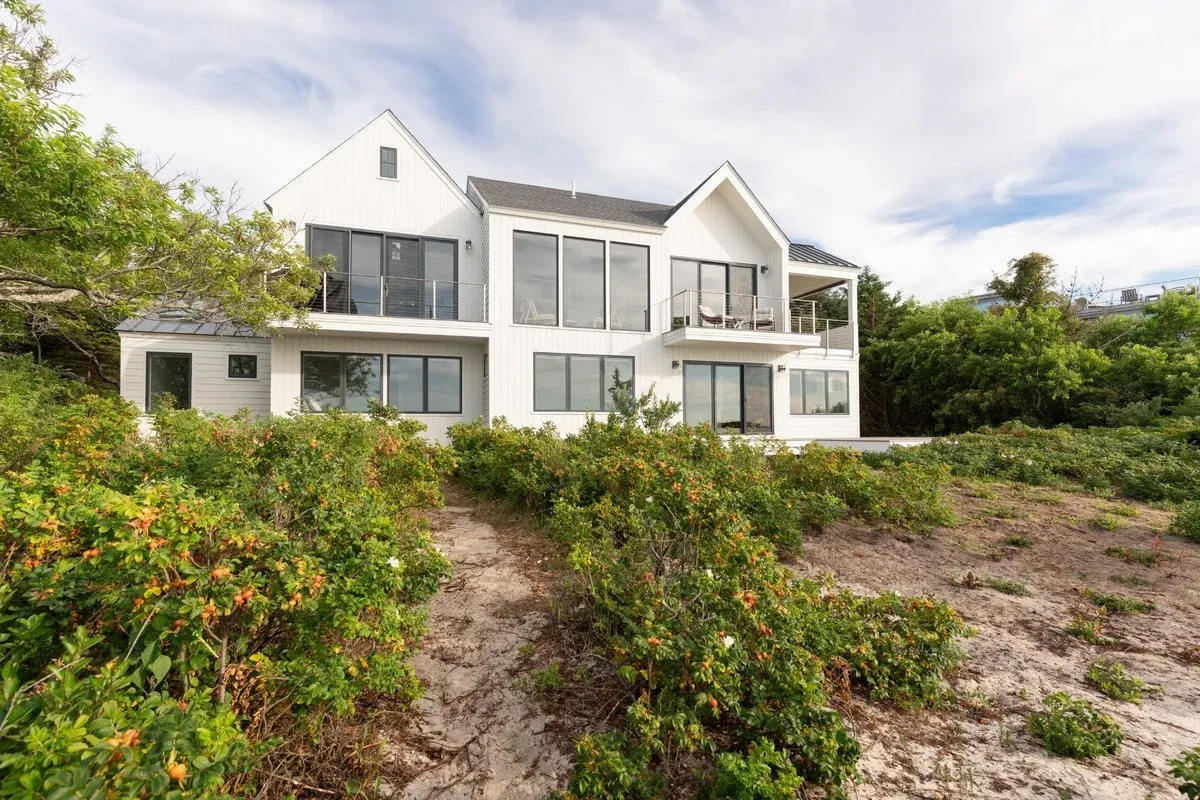 1200px_waterfront-coastal-home-rear-elevation-bay-views.jpg