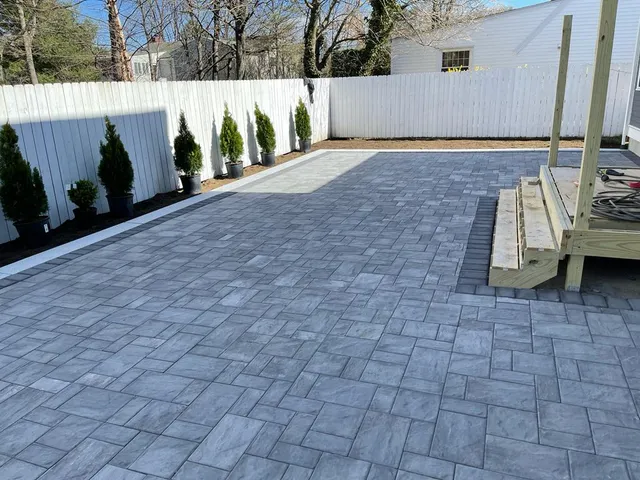 work photo from royalstonelandscapeconstruction.com