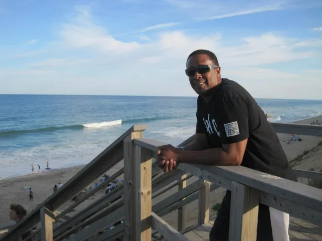 Eric C. Thomas work photo