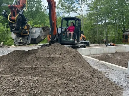 work photo from natdigsdirt.com