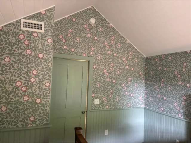 work photo from burnetterwallpaperandpainting.com