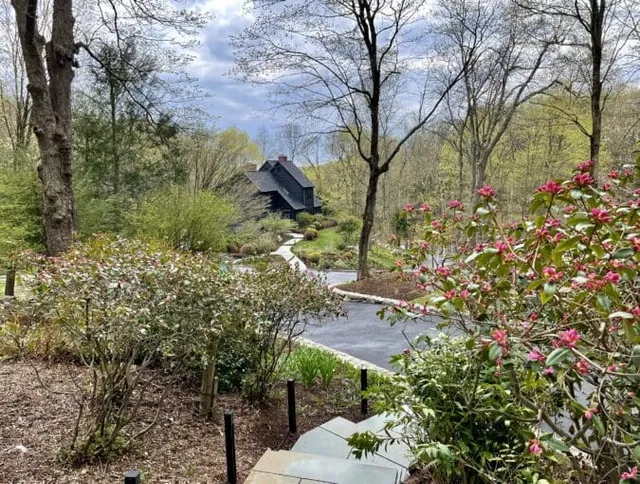 work photo from holmesfinegardens.com