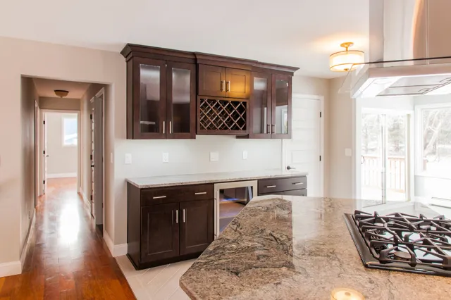 work photo from pinnaclekitchens-walpole.com