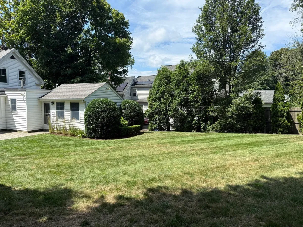 work photo from lglandscapingma.com