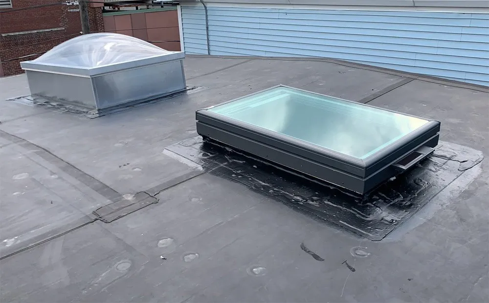 Skylight installation on a flat roof
