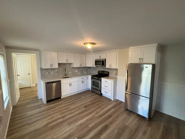 work photo from diamondwoodcontracting.com