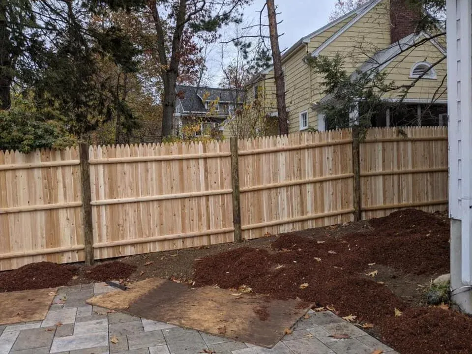 work photo from dependable-fence-company.com
