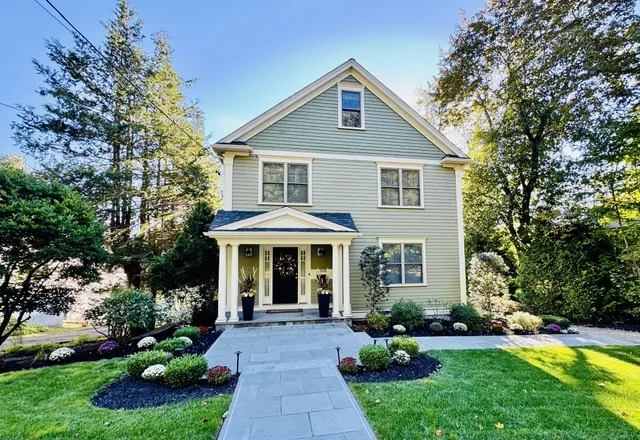C-R Landscaping designs and installs custom front walkways that boost curb appeal and make your home feel finished, clean, and welcoming from the very first step.

✅ Paver and stone walkways
✅ Clean edging and borders
✅ Level, safe, non-slip surface
✅ Built to handle New England weather

If your walkway is cracked, sinking, or just boring concrete from the builder… let’s fix that.

Serving Waltham, Newton, Lexington, Weston, Needham, Wellesley, Arlington, Watertown, and nearby MA towns.

📲 Message us today for a free quote.
C-R Landscaping – Professional. Reliable. Local.