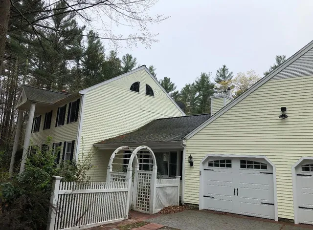 LM ROOFING SIDING AND WINDOWS work photo
