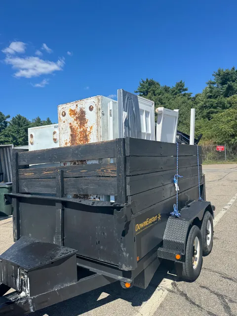 El Quetzal Junk Removal LLC work photo